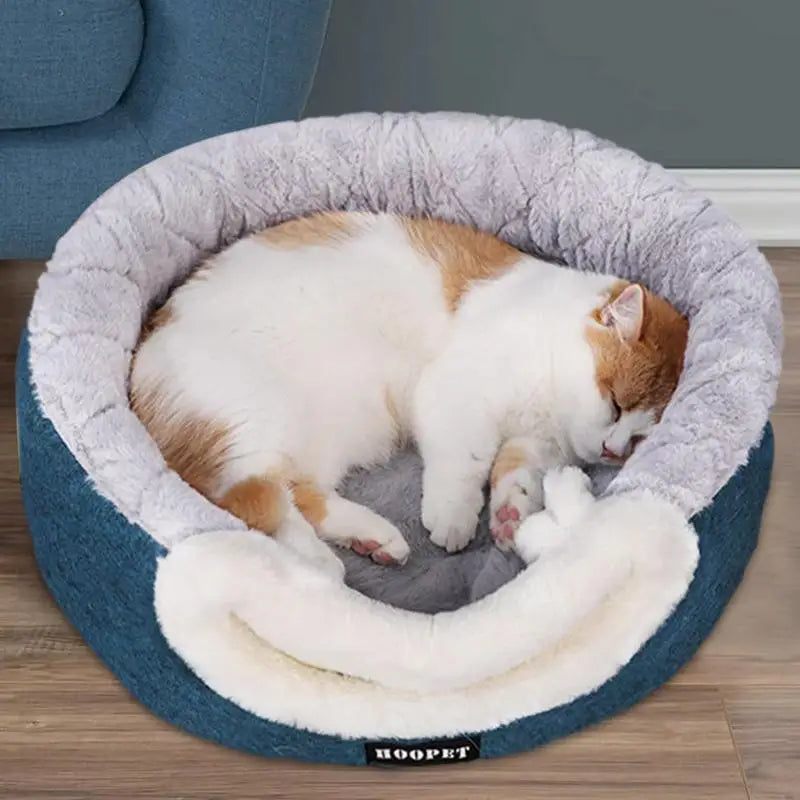 2-in-1 Quilted Cat Cave – Cozy & Portable Indoor Pet Bed with Plush Cushion